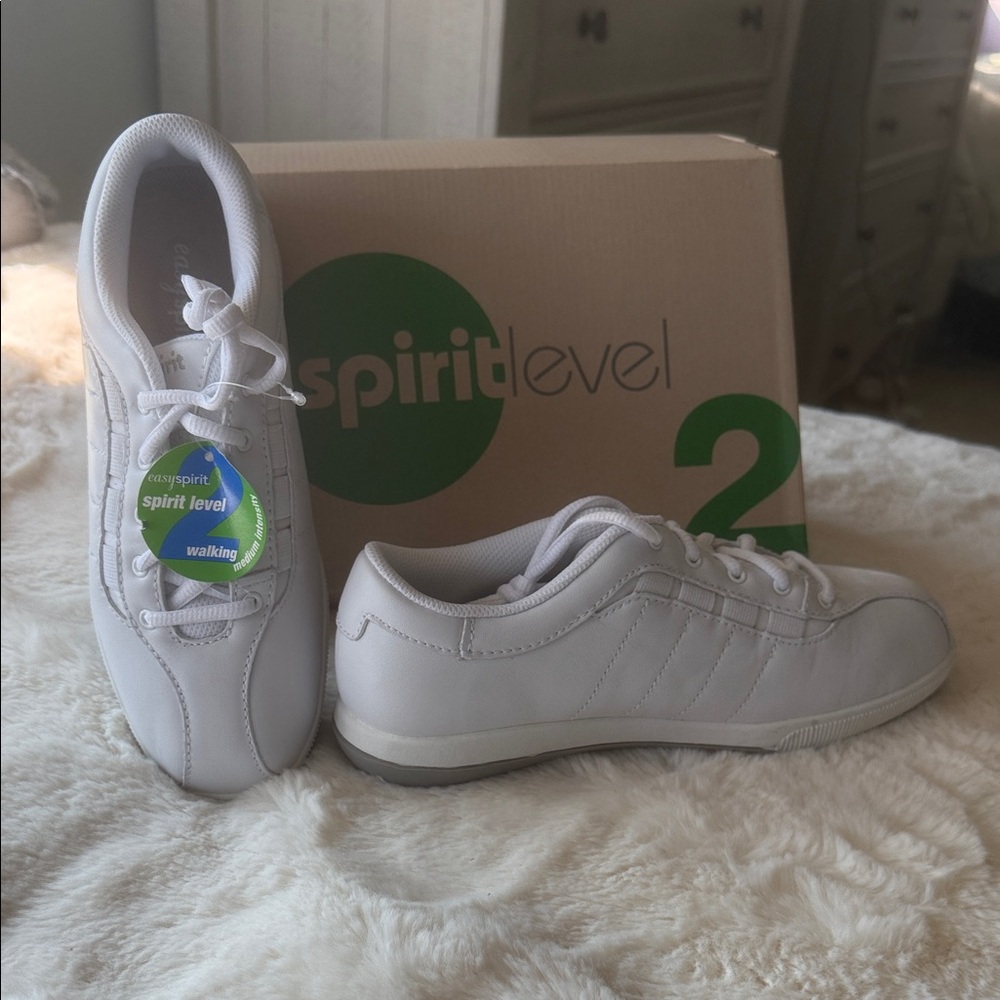 Easy Spirit White Walking Shoes